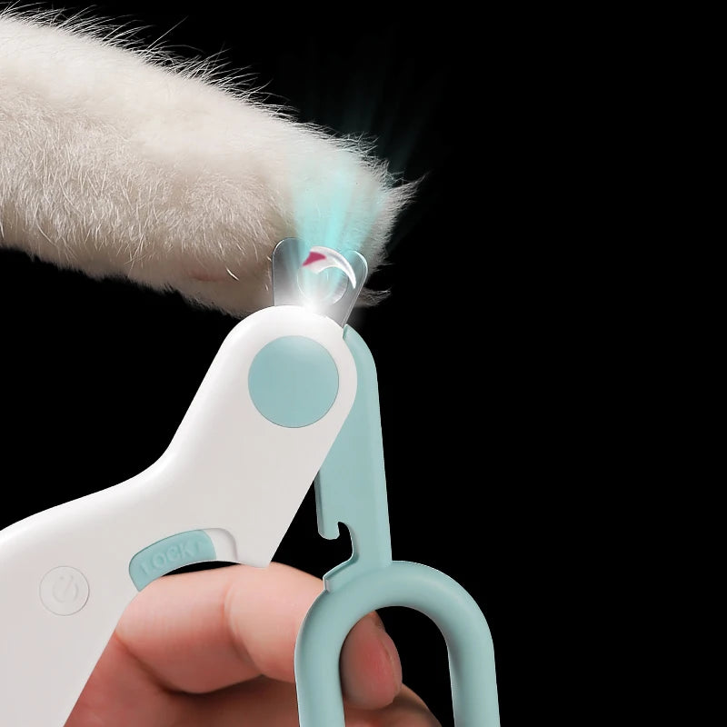 ™ LED Claw Trimmer
